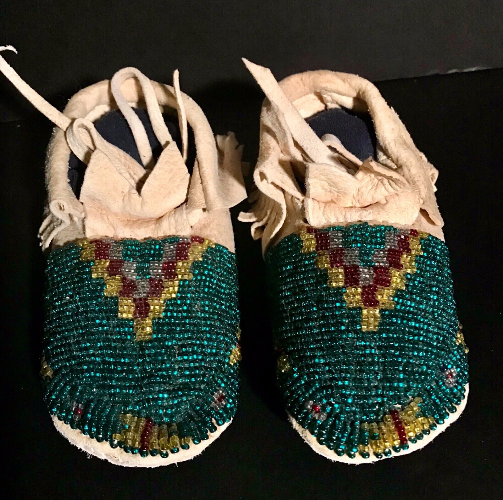 Plains Beaded On Hide Child’s Moccasins, Excellent Condition, Late 20th C