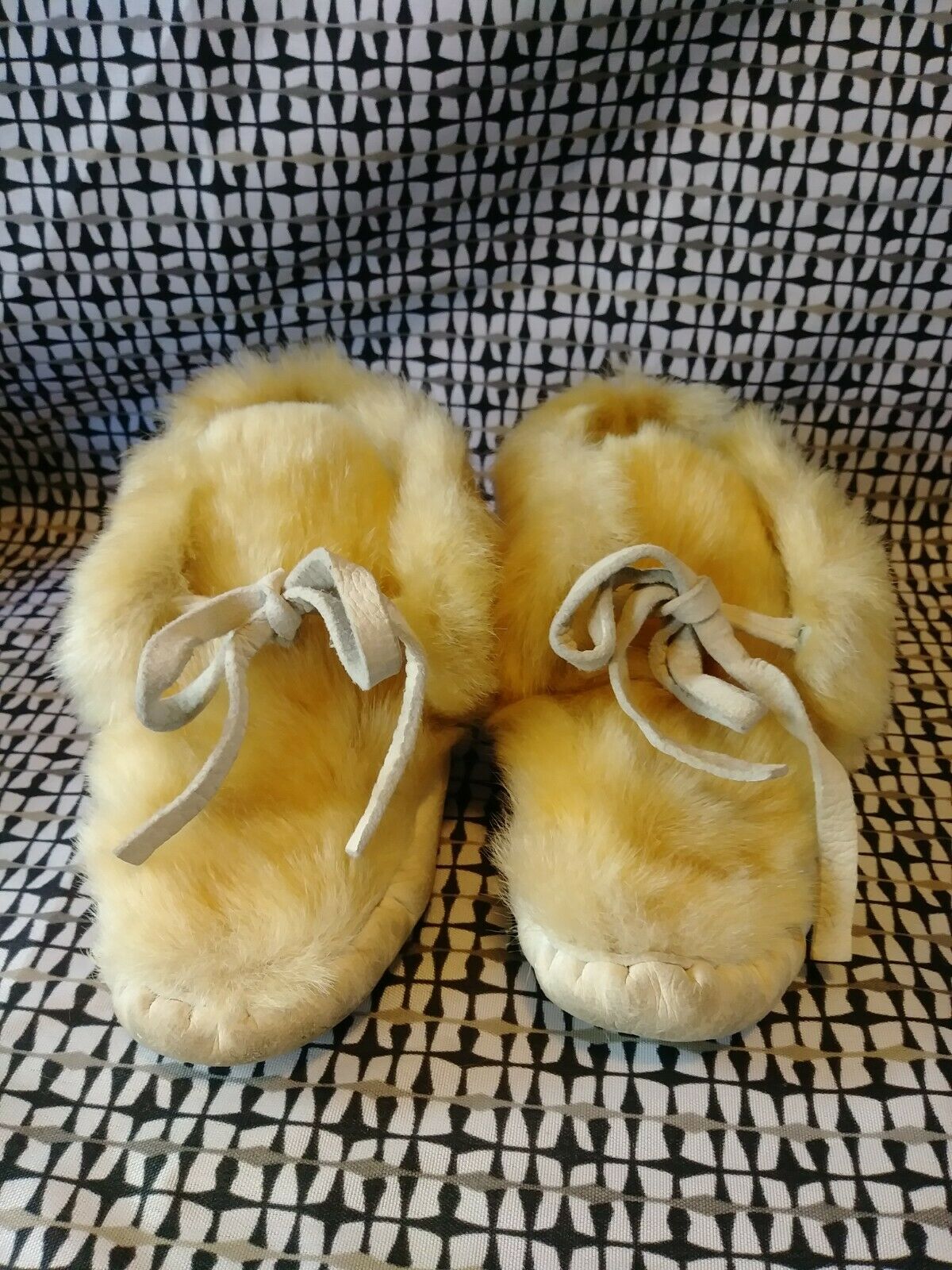 Vtg Alaskan Children's Seal Fur And Moose Hide Moccasins Handmade. Shoes.