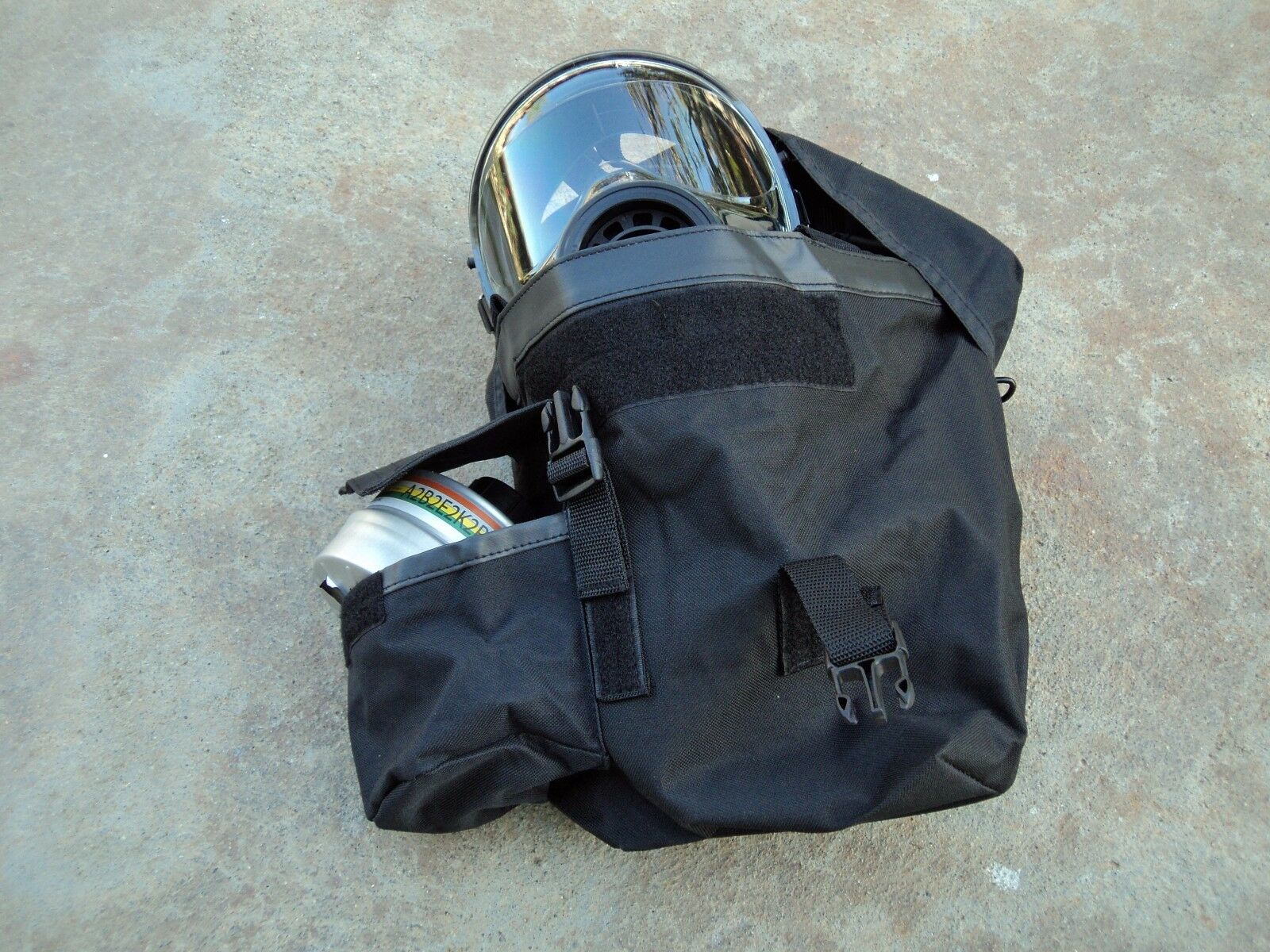 Sge 400/3 Tactical Gas Mask W/mestel 40mm Nato Nbc/cbrn Filter & Drop Leg Pouch